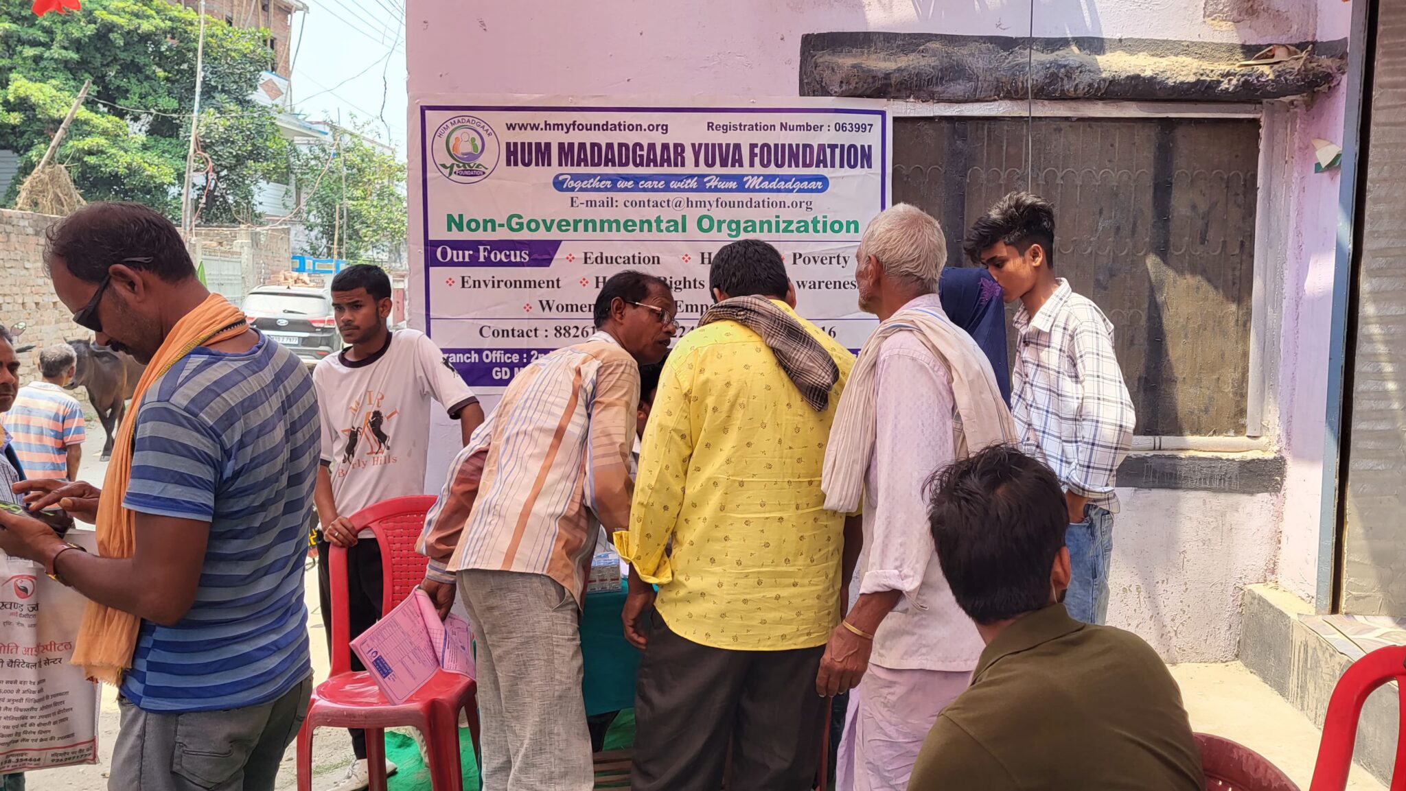 Hum MAdadgaar Yuva Foundation free eye check up