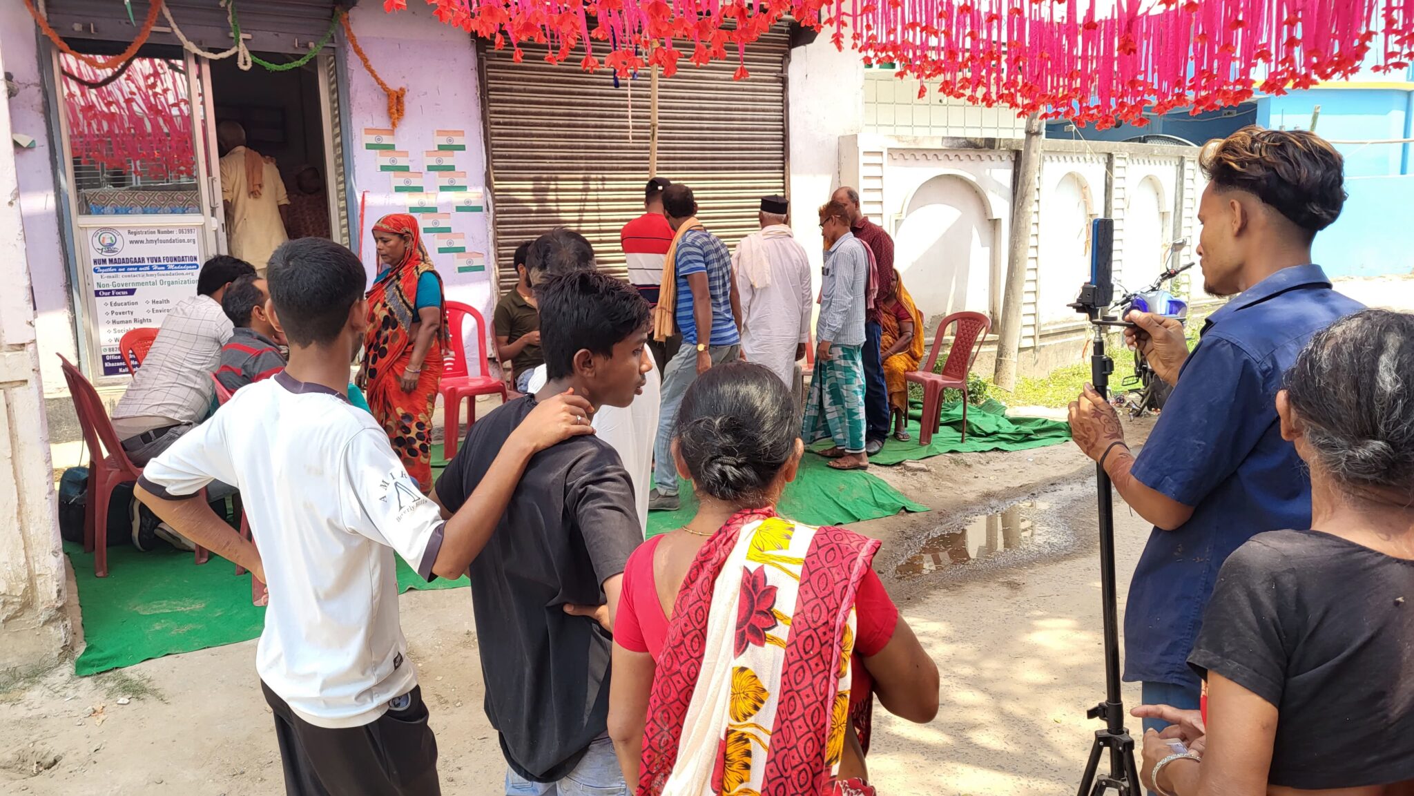 Hum MAdadgaar Yuva Foundation free eye check up