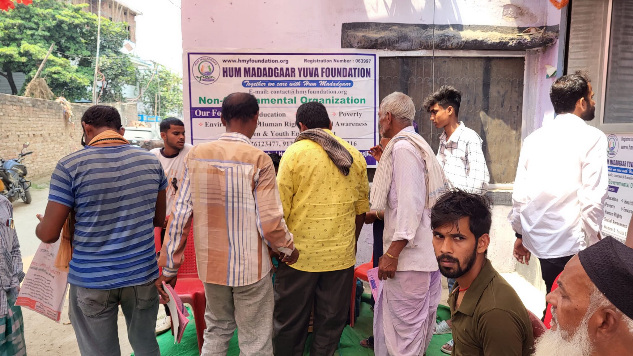 Hum MAdadgaar Yuva Foundation free eye check up