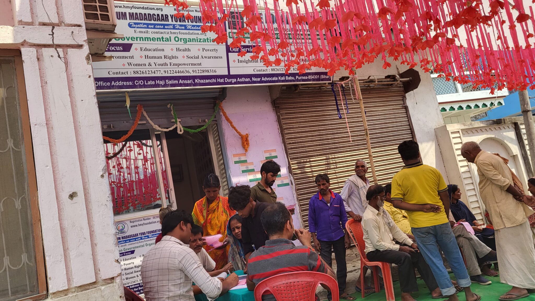 Hum MAdadgaar Yuva Foundation free eye check up