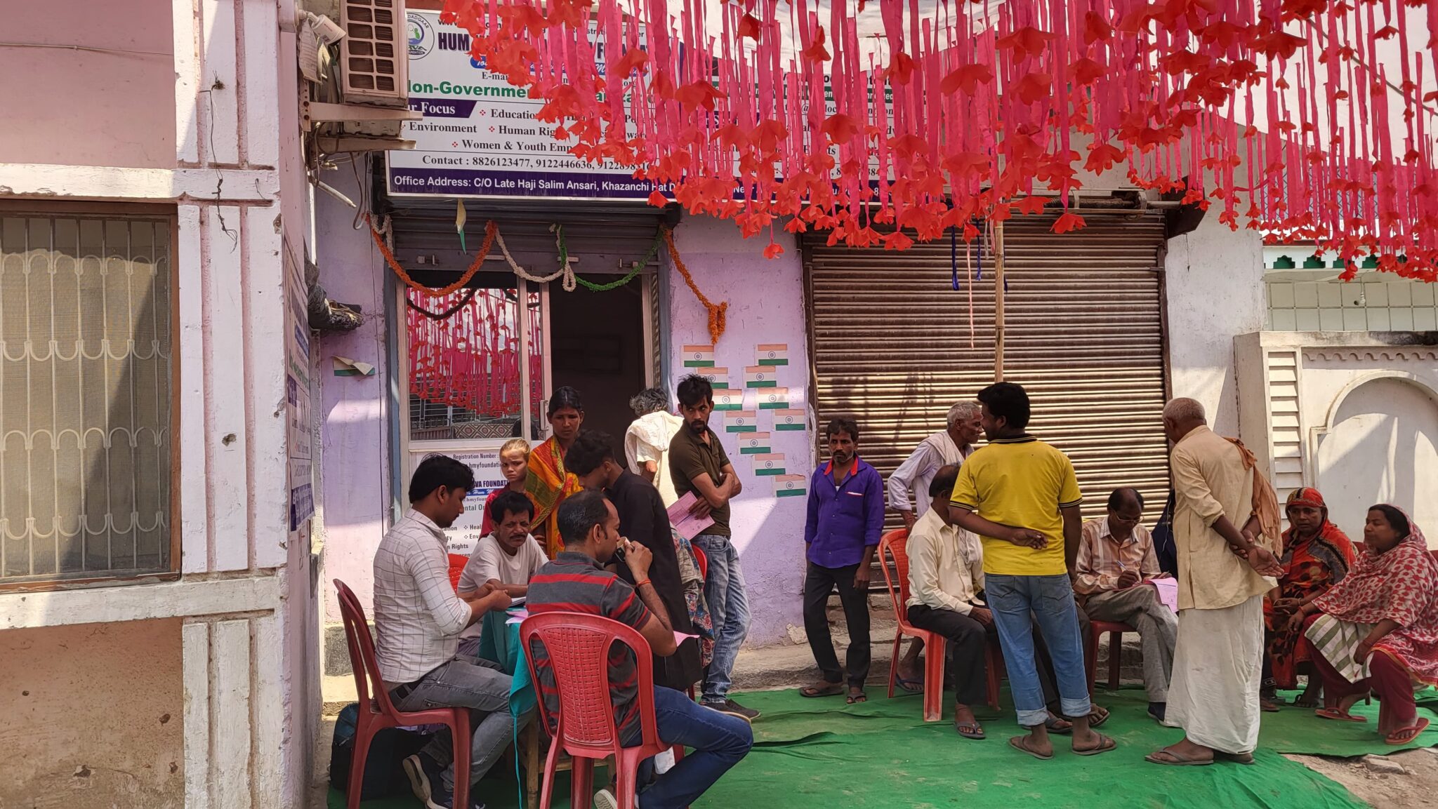 Hum MAdadgaar Yuva Foundation free eye check up