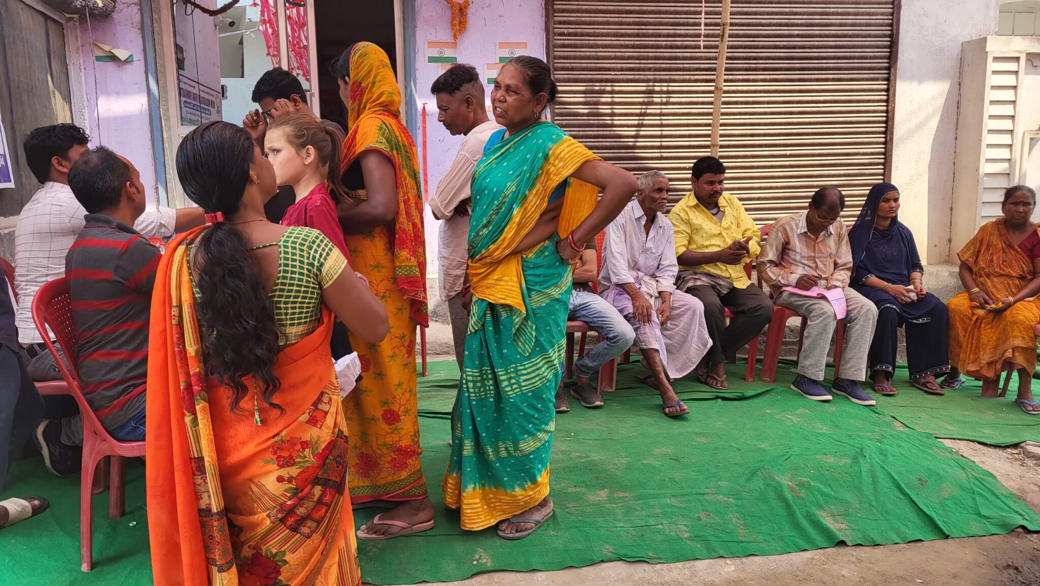 Hum MAdadgaar Yuva Foundation free eye check up