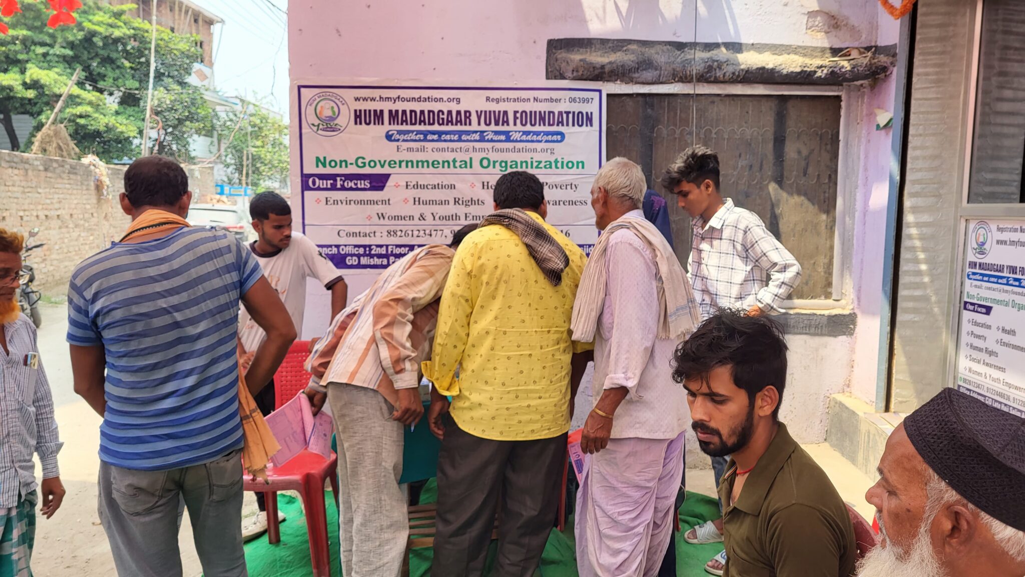 Hum MAdadgaar Yuva Foundation free eye check up