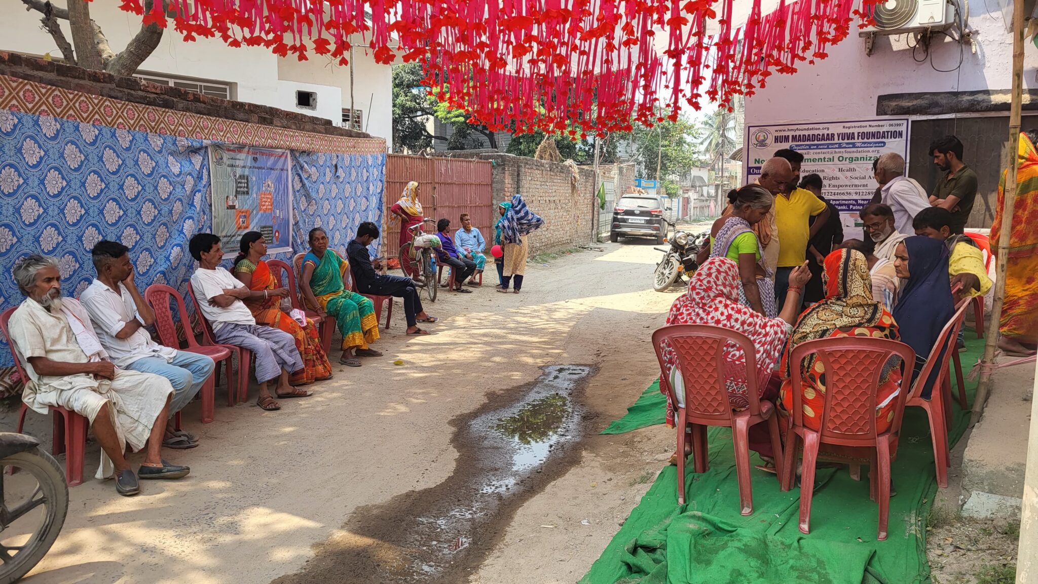 Hum MAdadgaar Yuva Foundation free eye check up